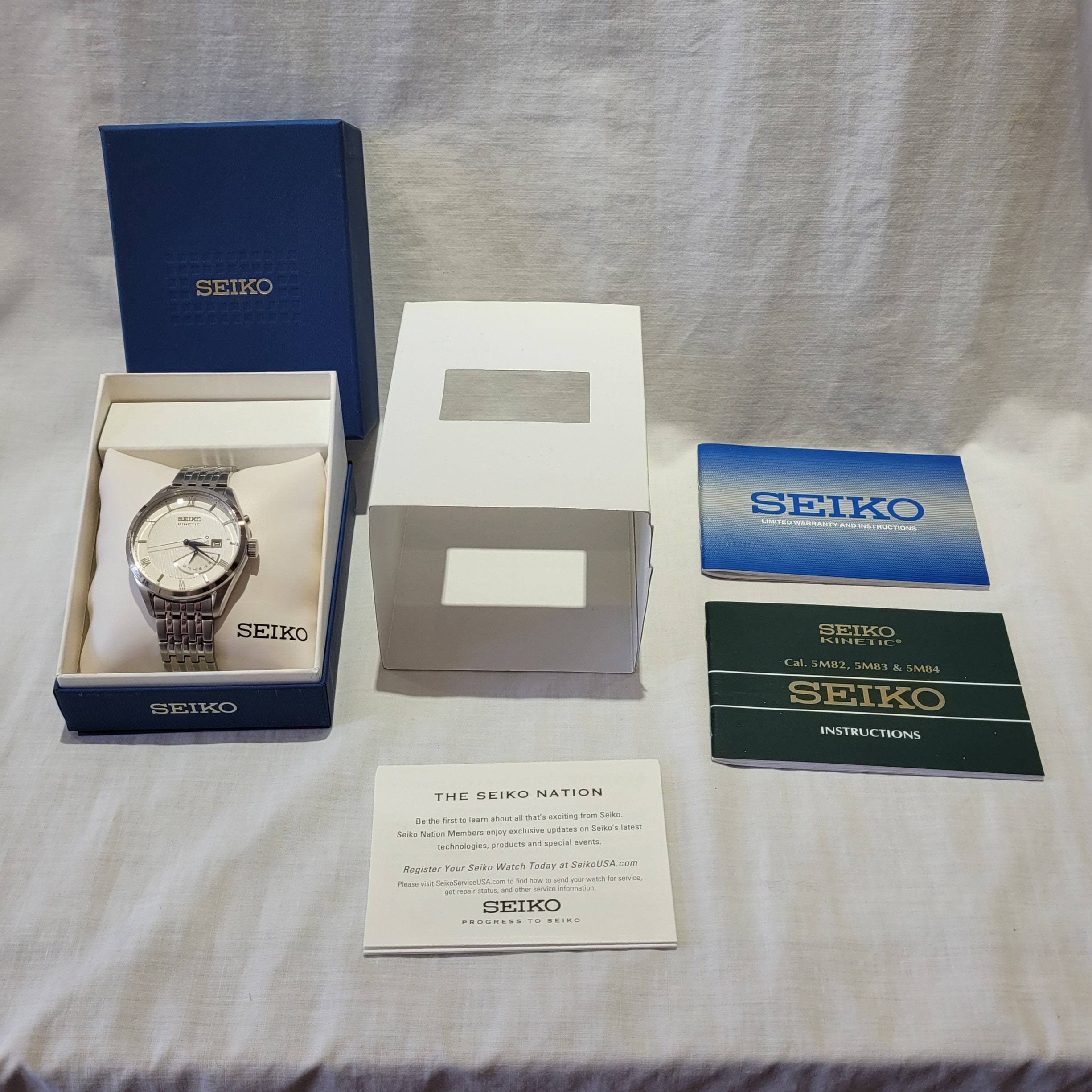 Seiko Kinetic Quartz Wrist Watch Cal. 5M84 With OB & - Etsy India