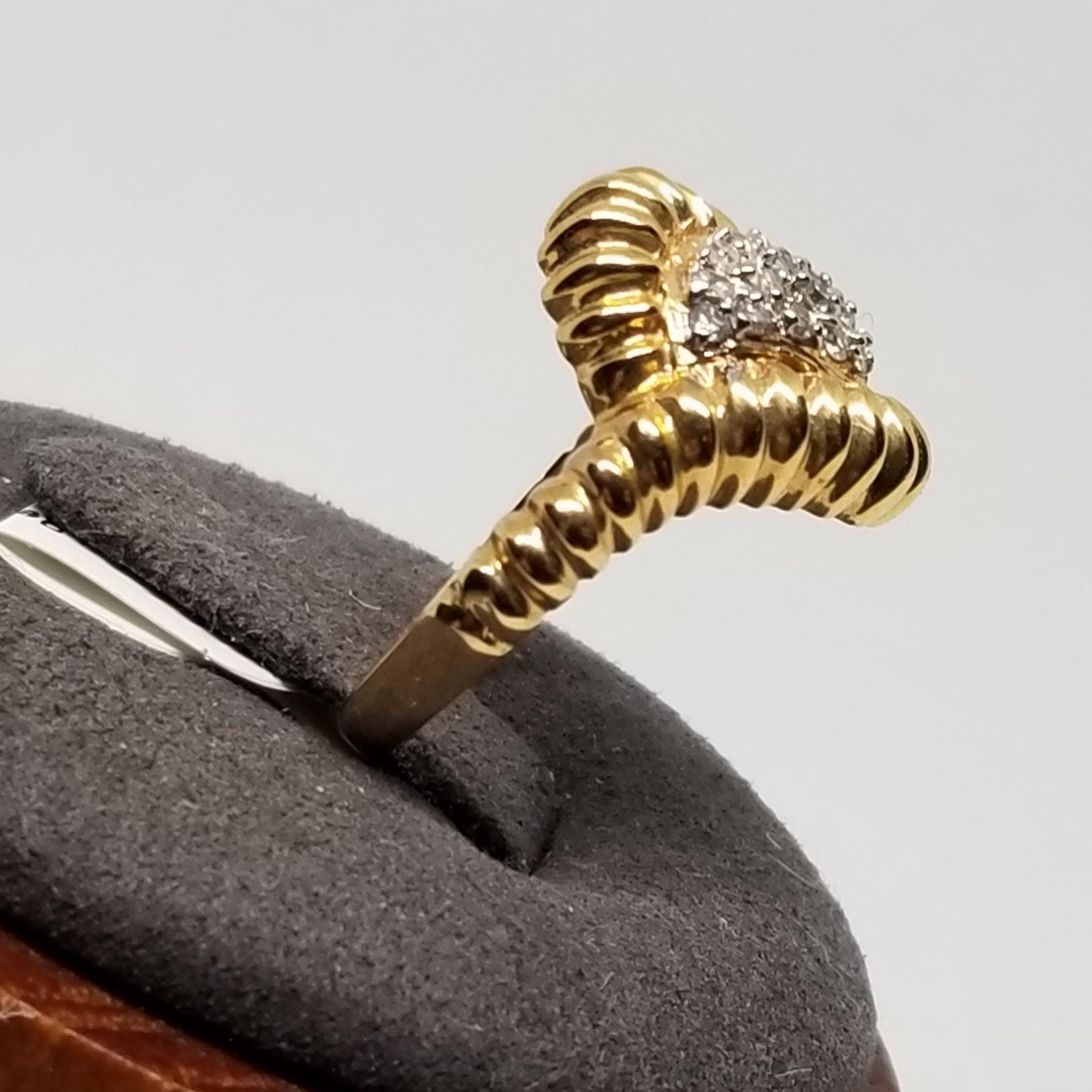Z2141 Vintage 14K Yellow Gold With 1/4 TCW Diamond Ring Z2141 Vintage 14K Yellow Gold With 1/4 TCW Diamond Ring