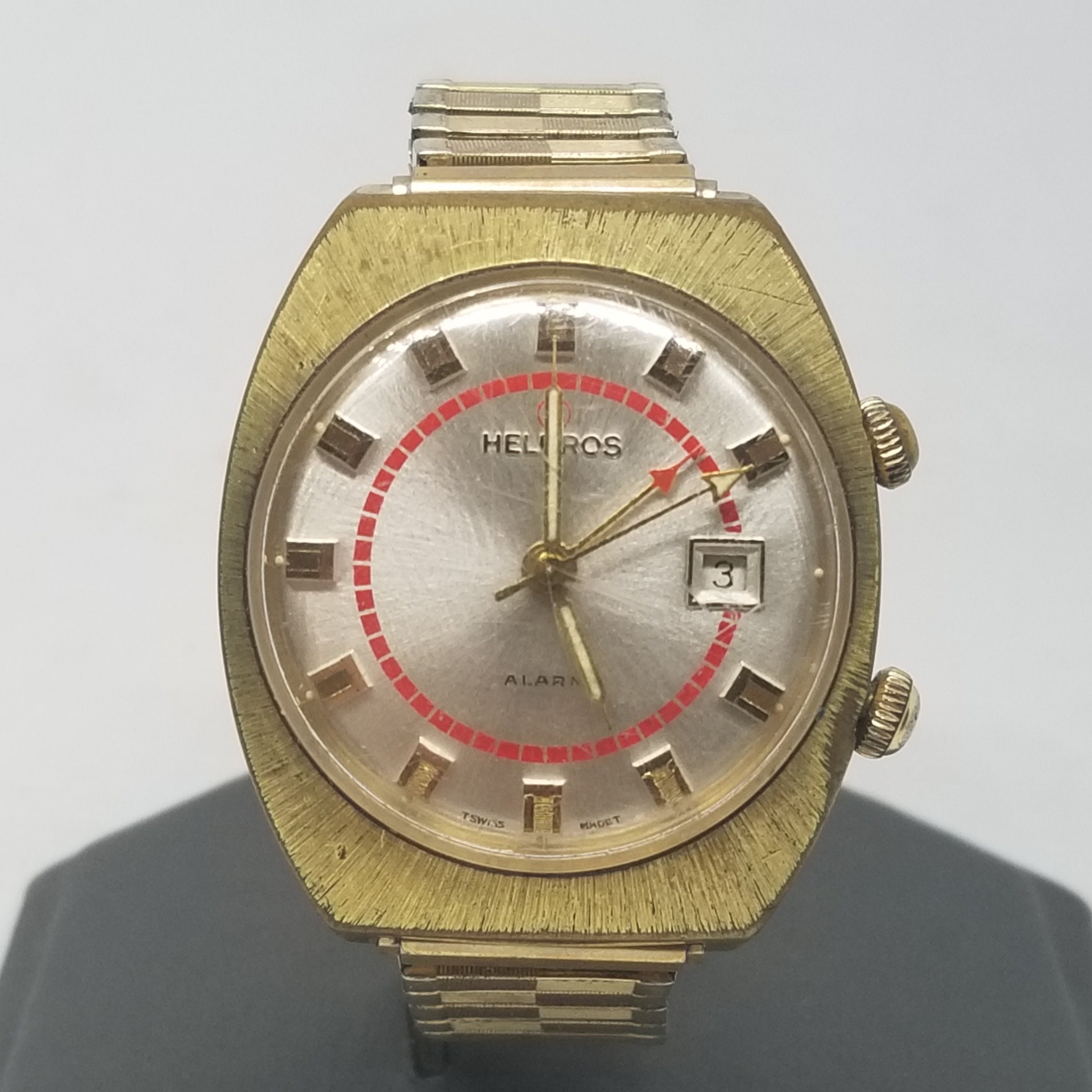 FARW71 1960s Swiss Helbros Alarm Wrist Watch 17 Jewels Works
