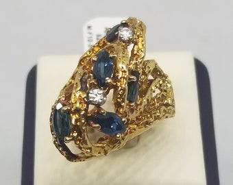 Z1708 Vintage 18K Yellow Gold with Sapphire and Diamonds Ring, Size 7.75.