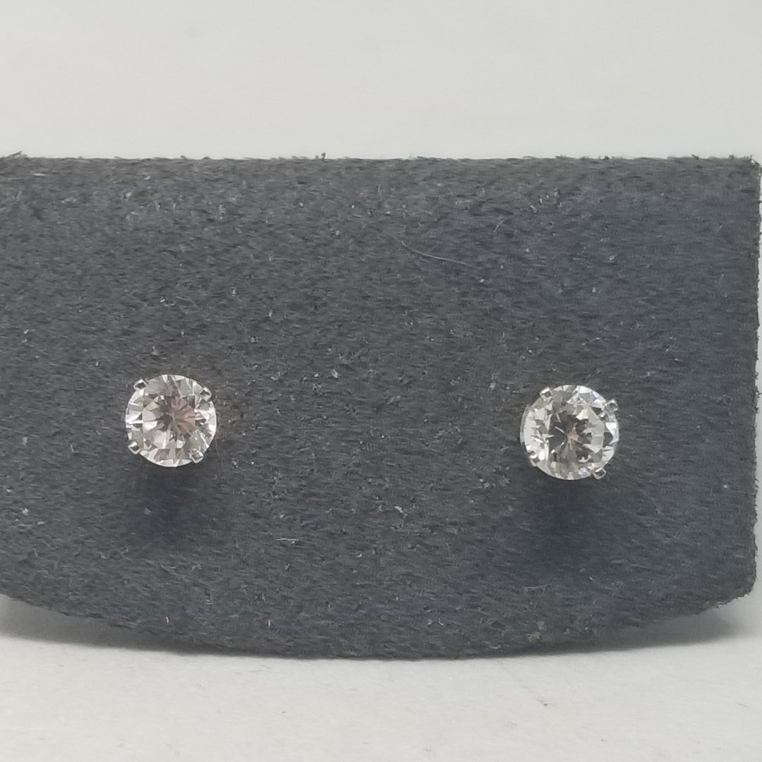 Z1633 Vintage 14K White Gold With CZ Stud Earrings. - Etsy