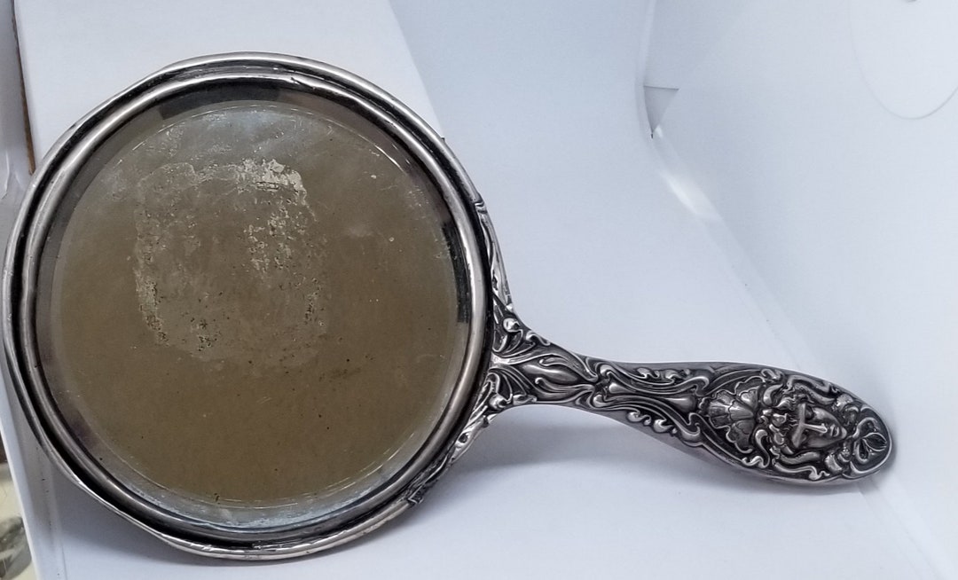 FA1213 Vintage Sterling Vanity Hand Mirror with Angels. Etsy.de