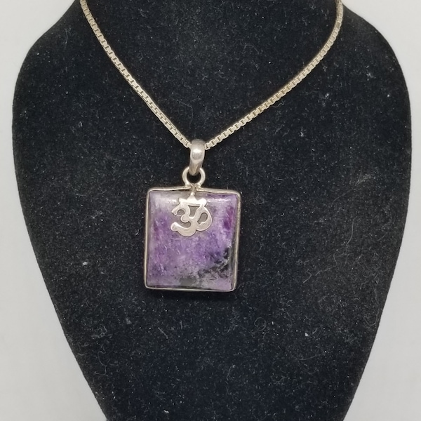 FA3574 Vintage Sterling with Purple Sugilite Pendant.