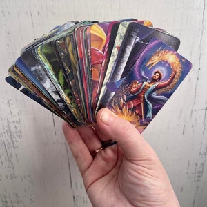 LE - Pocket Deck - 78 Tarot Magical met pdf-gids - Tarot of the Fantastical- Magical Tarot, Indie Deck, 78 Tarot