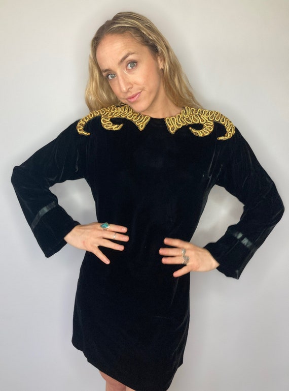 RARE Vintage 60s Italian black VELVET mini dress … - image 6