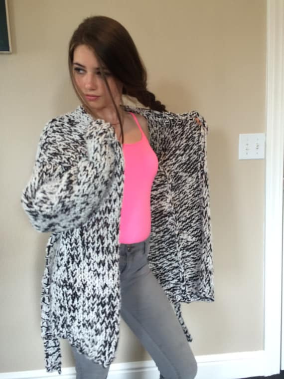 Easy Knitting Pattern For A Chunky Cardigan With A Belt Both Long And Short Versions Easy Knitting Pattern For A Chunky Cardigan With A Belt Both Long And Short Versions