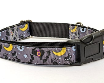 Collar de perro para Halloween: sombreros de bruja, gatos negros, arañas, murciélagos y cielo nocturno.
