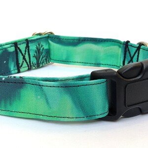 Green Northern Lights Sky Fabric Dog Collar - Striking Aurora Borealis Pattern