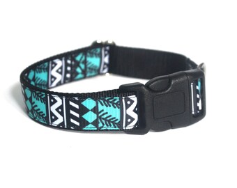 Collar azteca azul turquesa para perro: azul, negro y blanco, con estampado abstracto, hecho a mano.