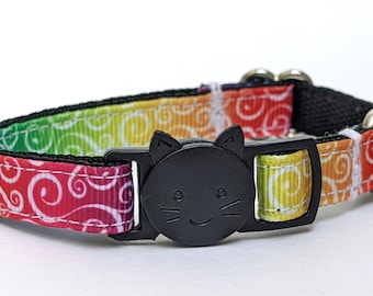 Collar para gatos con remolinos de arcoíris: collar de gatito con degradado colorido y cascabel extraíble.