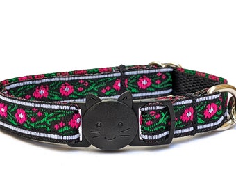 Gesticktes rosa Blumen-Katzenhalsband | Floral Sicherheit Ausreißer Halsband | Verstellbares Halsband mit Glocke | Mehrere Größen | Süsser Girly Kragen