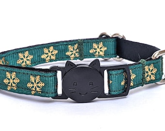 Gold Snowflakes on Green Winter Christmas Cat Collar - Breakaway With Removable Bell
