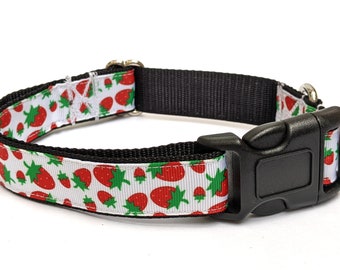 Sweet Strawberries Dog Collar - Cute Fruity Summer Pet Collar - Handmade & Adjustable