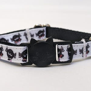 Little Spiders Cat Collar - Halloween Bug Breakaway Kitty Collar With Removable Bell