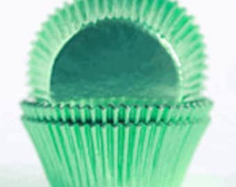 LIGHT GREEN METALLIC Cupcake Liners