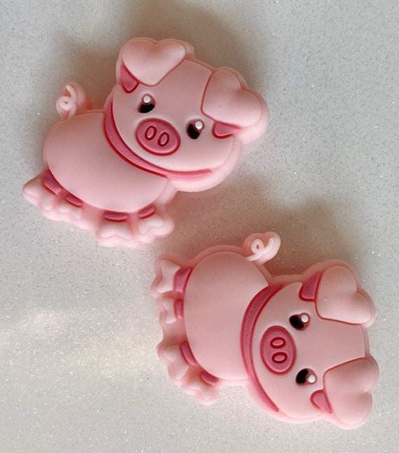 CUTE PIG FOCAL Bead , Focal Beads, Pig Silicone Beads, Silicone Beads, Pen  Beads, Scribe Bead 