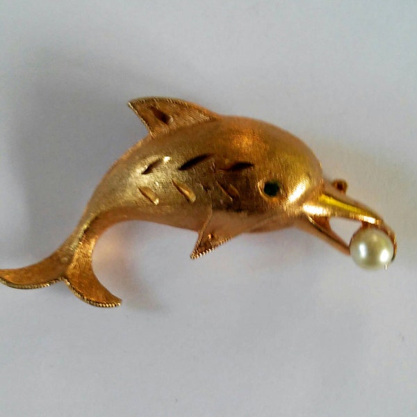 Vintage Dolphin Brooch Goldtone Pewter Signed J.J. Green Eye Faux Pearl