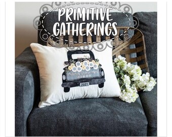 Primitive Gatherings “Friends Gather Here” wool appliqué pillow kit & pattern.