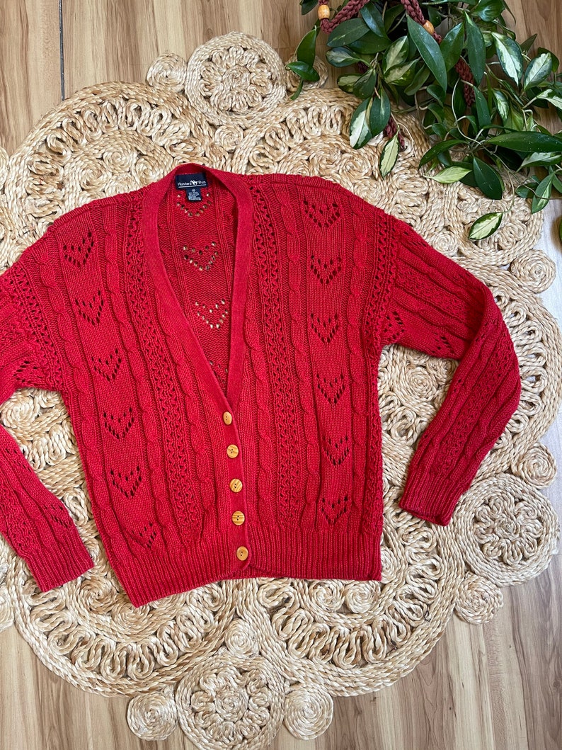 Vintage 90\u2019s Cable Knit Chunky Cardigan Red Cotton Classic size M Hunters Run Wooden Buttons