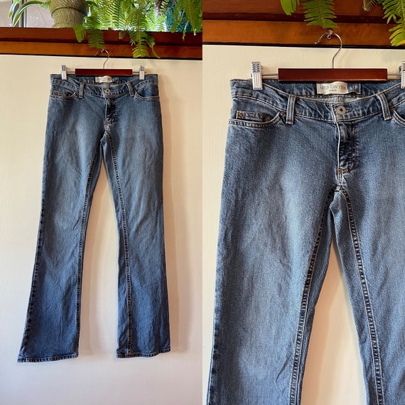 Vintage Y2K low rise GAP jeans flared leg size 4 u