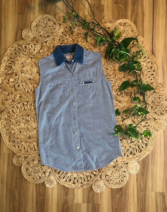 Women's Vintage 90's Gingham Top Chambray Button U