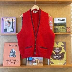 Cool Vintage 50’s HIGHLAND wool  sweater vest size L Grandpa Sweater red and gray