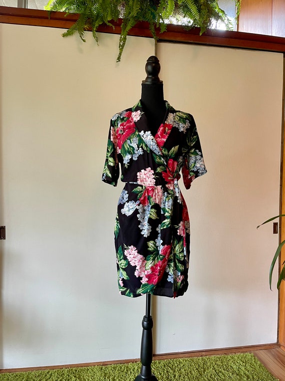 Vintage 90’s Carol Anderson wrap dress dark flora… - image 1