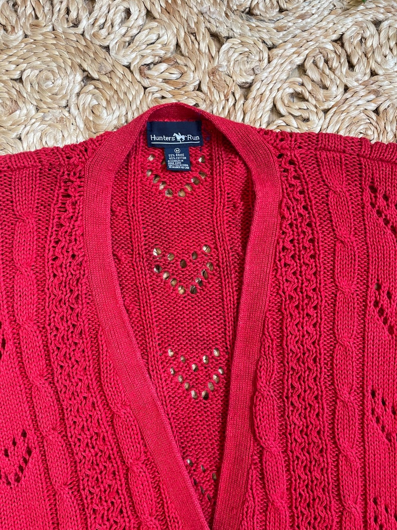Vintage 90\u2019s Cable Knit Chunky Cardigan Red Cotton Classic size M Hunters Run Wooden Buttons