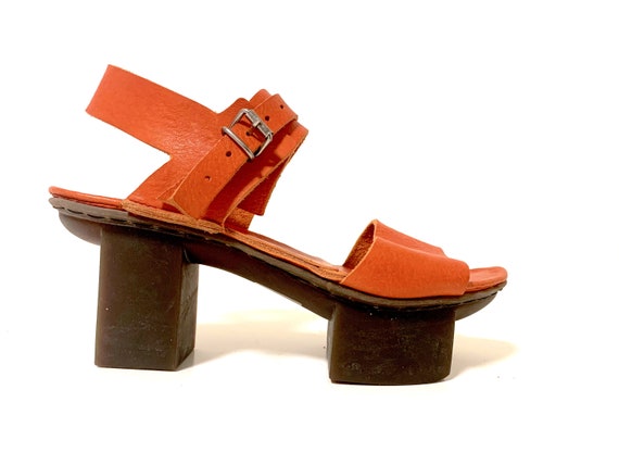 Japanese platform leather sandals