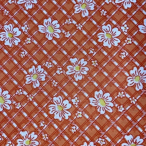 Quilter’s Calicos #306, Orange Floral Fabric, Floral Fabric, Quilting Fabric, Cotton Fabric, Orange White Floral Fabric, Orange Lattice Fabr