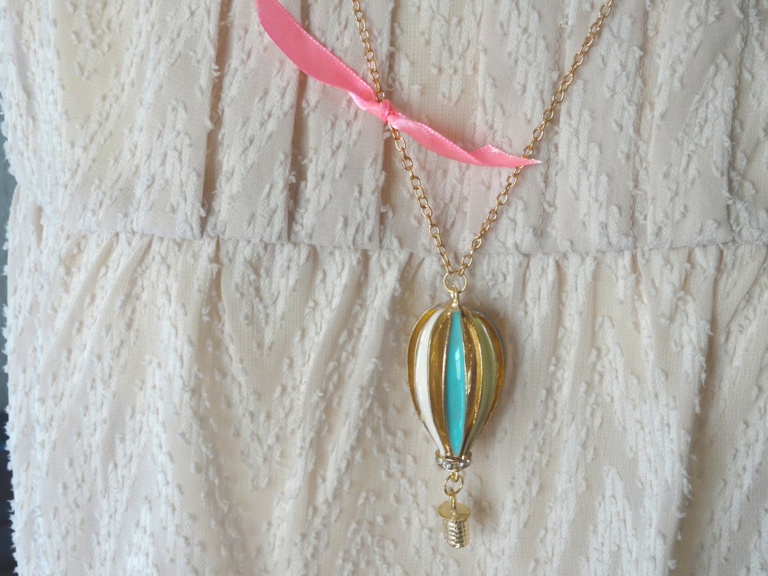 Hot Air Balloon Necklace Vintage Style 3D Pastel Balloon Etsy