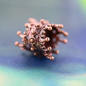 1 pc Ornate Double Crown Bead Cap - Antiqued Copper bead cap - cast 9mm bead cap