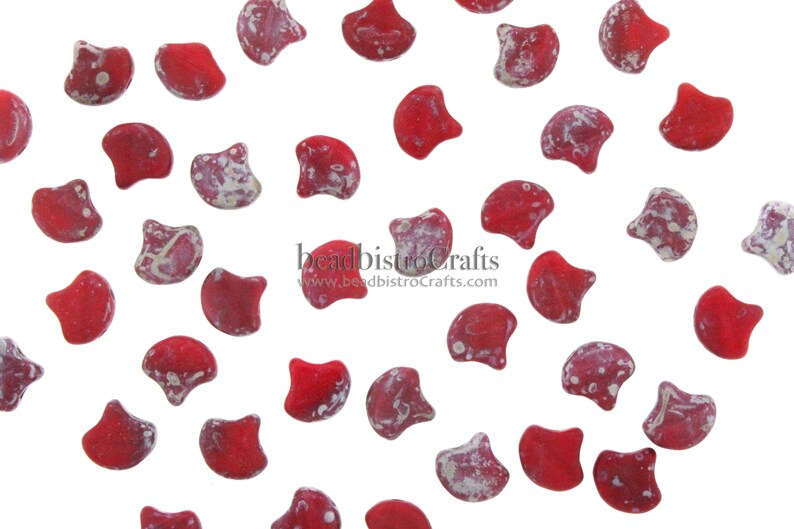 30pcs Czech 2-hole GINKO beads Ginko Duo Opaque Red MATTE REMBRANDT Ginko bead 7.5x7.5mm image 1