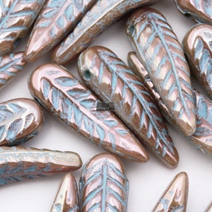Czech Glass Bird Feather beads - 16 or 48pcs - Chalk APRICOT TAN Blue Wash - 5x17mm - Czech glass Feather Daggers