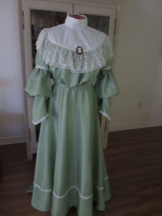 American Express Card >> Gilded Age Women's Fashion 1890's Dress Size 14 | Etsy American Express Card >> Gilded Age Women's Fashion 1890's Dress Size 14 | Etsy