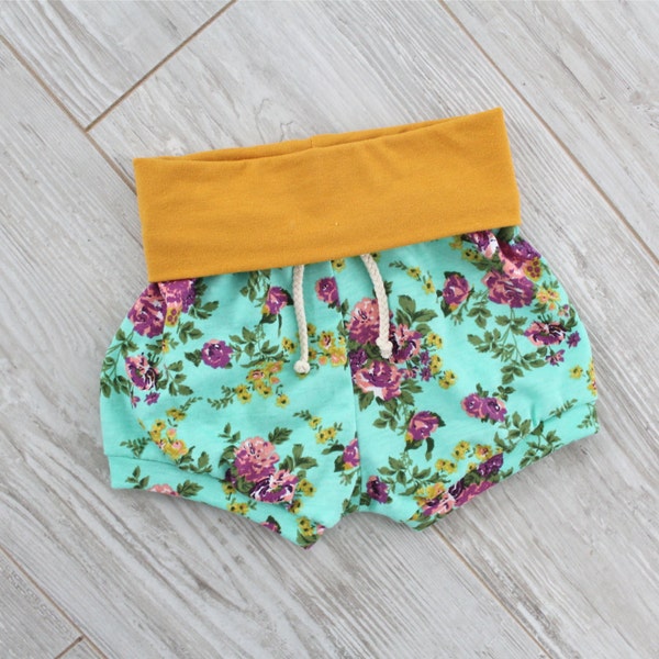 Granny Floral Shorties