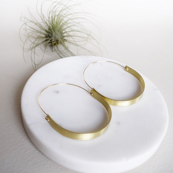 Mod Hoop, Moderner Gold Hoop, Moderner Gold Ohrring, Gold Hoop Ohrring, Moderne Creolen, Minimalistische Ohrringe, Minimale Ohrringe, Creolen