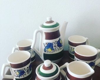 Théière, 4 tasses, sucre et crémier vintage