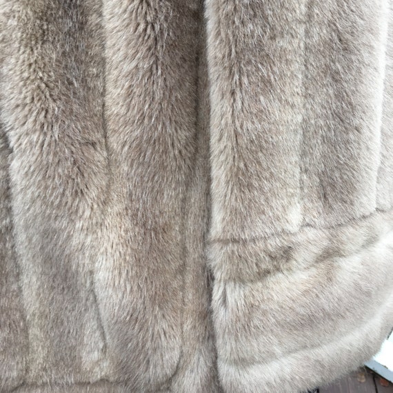 Fur coat early 70s vintage Faux - image 7