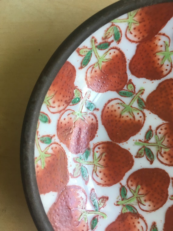 Tiny Chinese Strawberry Decorative Plate or Trink… - image 3