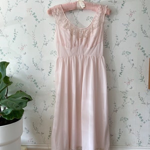 Vintage 50s Nylon Embroidered Nightgown Pink Lingerie Bust up to 36&quot;