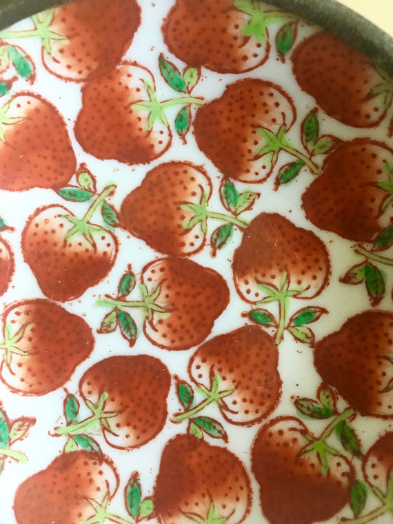 Tiny Chinese Strawberry Decorative Plate or Trink… - image 2