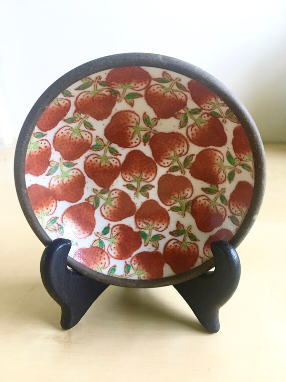Tiny Chinese Strawberry Decorative Plate or Trink… - image 5