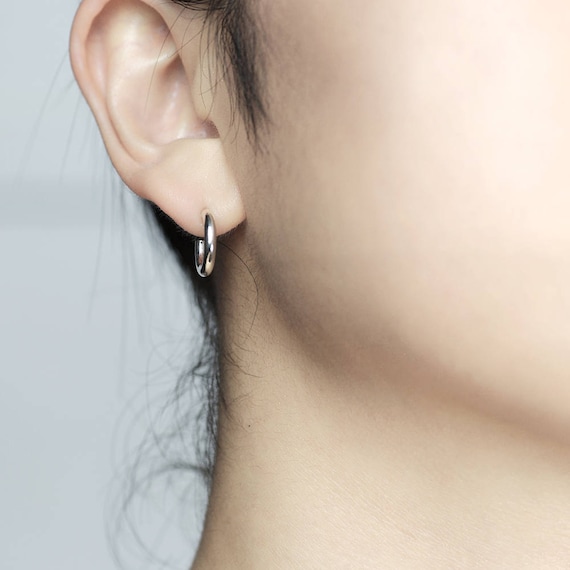 Buy SHAYA BY CARATLANE Beating The Monday Blues Small Hoops (12 mm) In 925  Silver | Shoppers Stop