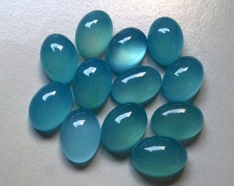 Blue Chalcedony Oval Cabochon Gemstone: AAA Quality, 8x10mm (5 pcs)