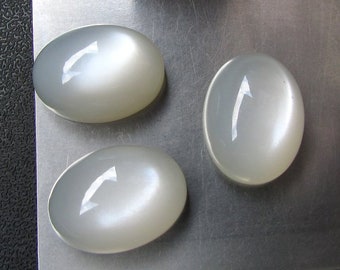 1 pieces 13x18mm White Moonstone Cabochon Oval Loose Gemstone, White Moonstone Oval Cabochon Loose Gemstone, Moonstone Cabochon Gemstone