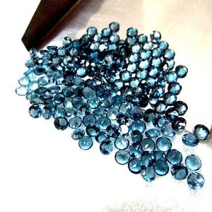 10 Stück 4mm London Blue Topas facettierter runder Edelstein, 4mm London Blue Topas rund facettiert, 100% natürlicher London Blue Topas facettierter runder Edelstein