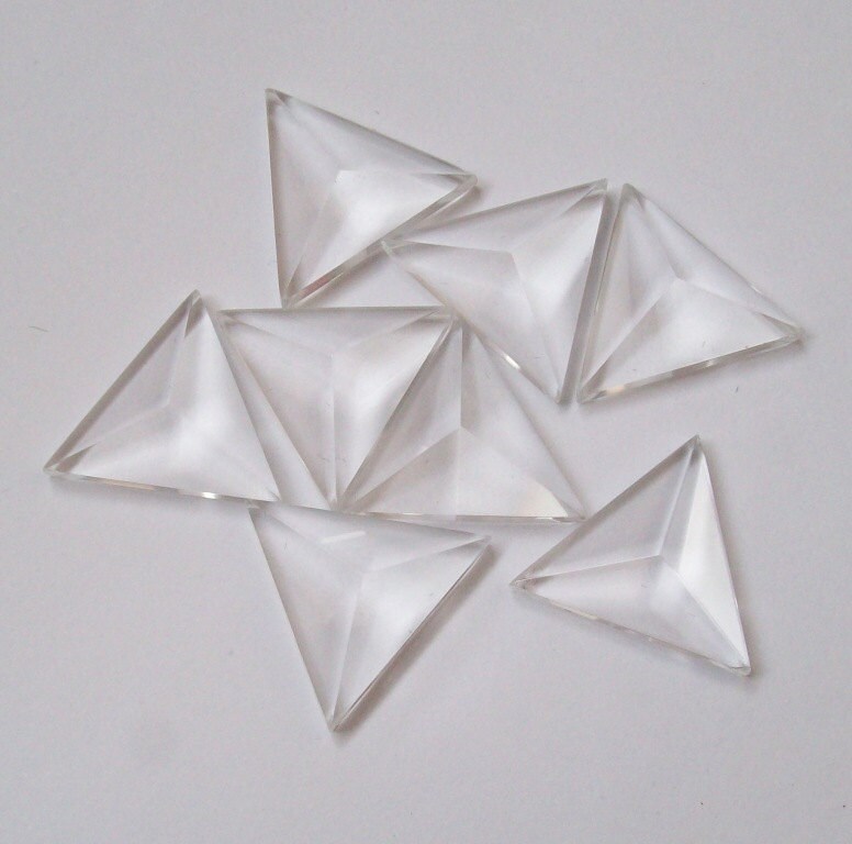 1 pieces 16mm Clear Quartz Triangular Pyramid Cabochon | Etsy