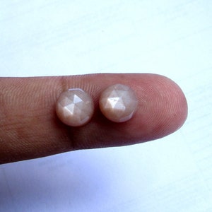 2 Stück paar 8mm Pfirsich Mondstein Rosecut Runde Cabochon facettierte Edelstein, 100% Natürliche Pfirsich Mondstein Runde Rosecut facettierte Edelstein