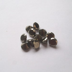 6mm Golden Pyrite Faceted Round diamond cut AAA Quality gemstone, Golden Pyrite Round Faceted Gemstone, Golden Pyrite Faceted Round Gemstone